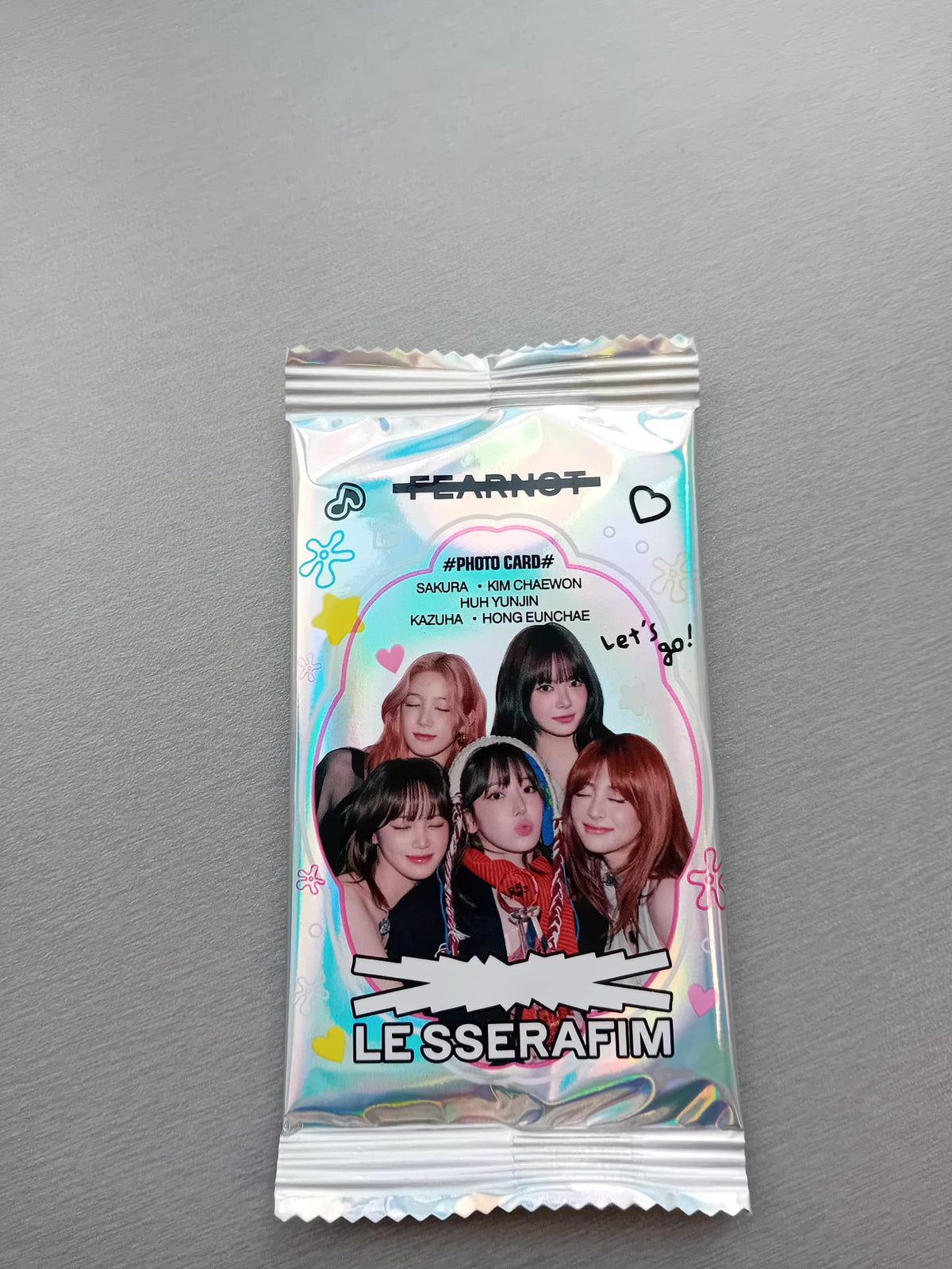 LE SSERAFIM Photocards